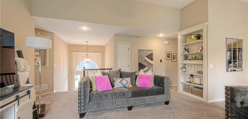 9705 N Windsor Avenue, Kansas City, MO 64157