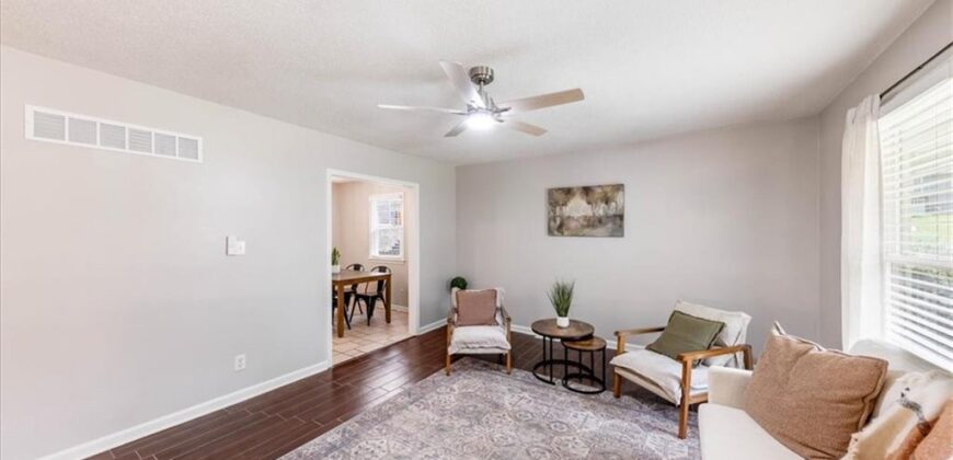 6739 NW Hilldale Drive, Kansas City, MO 64151