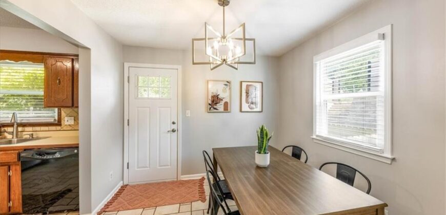 6739 NW Hilldale Drive, Kansas City, MO 64151