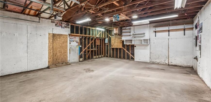 3741 N Brighton Avenue, Kansas City, MO 64117