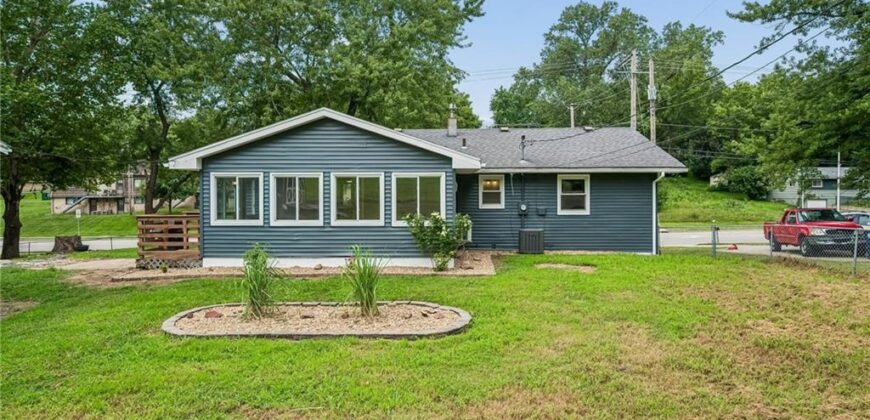 3741 N Brighton Avenue, Kansas City, MO 64117