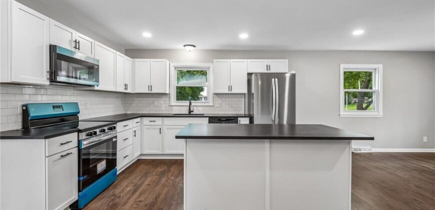 3741 N Brighton Avenue, Kansas City, MO 64117