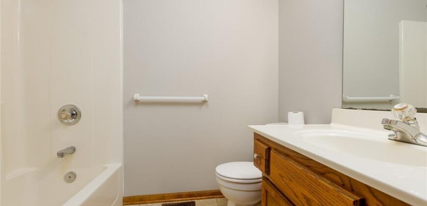 8631 NE 110th Street, Kansas City, MO 64157
