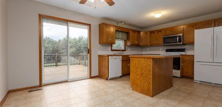 8631 NE 110th Street, Kansas City, MO 64157