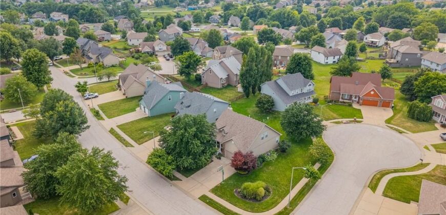 10912 N Wallace Avenue, Kansas City, MO 64157