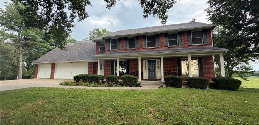 10423 Ridgeview Avenue, Liberty, MO 64068