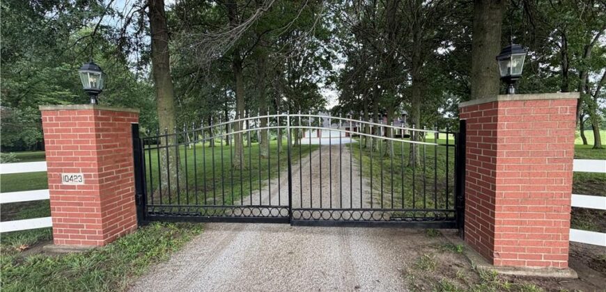 10423 Ridgeview Avenue, Liberty, MO 64068