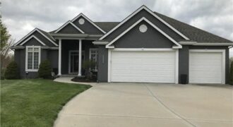 10804 N Cosby Avenue, Kansas City, MO 64154