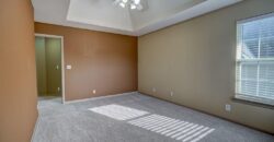 9739 N Lewis Avenue, Kansas City, MO 64157