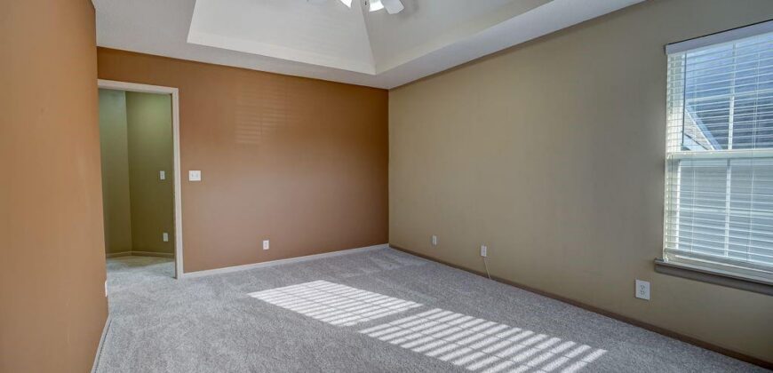 9739 N Lewis Avenue, Kansas City, MO 64157
