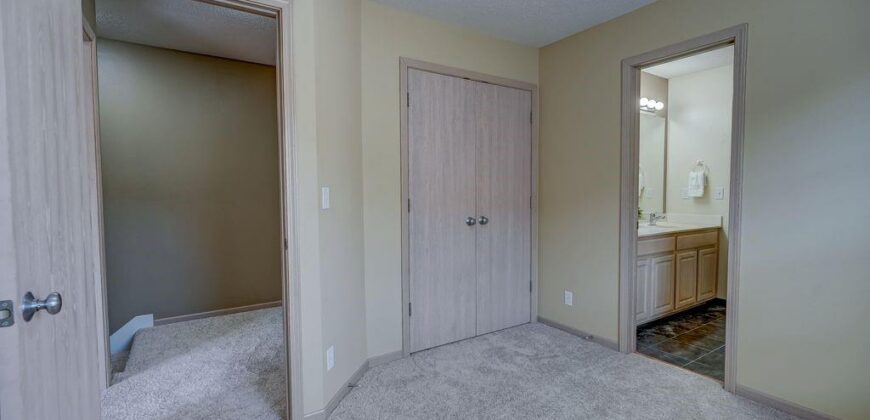 9739 N Lewis Avenue, Kansas City, MO 64157
