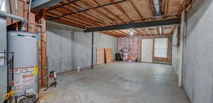 9739 N Lewis Avenue, Kansas City, MO 64157