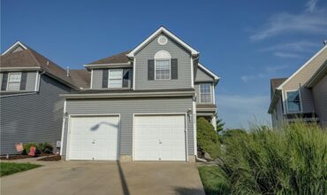 9739 N Lewis Avenue, Kansas City, MO 64157