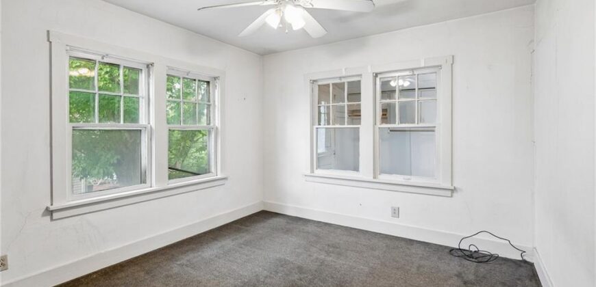 138 High Street, Liberty, MO 64068