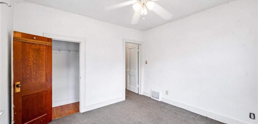 138 High Street, Liberty, MO 64068