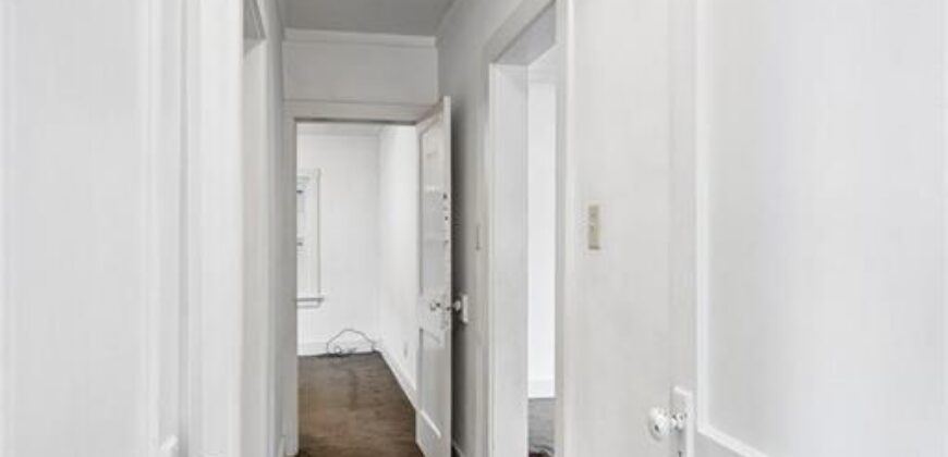 138 High Street, Liberty, MO 64068