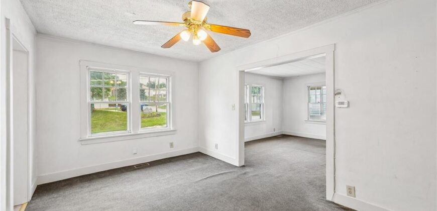 138 High Street, Liberty, MO 64068