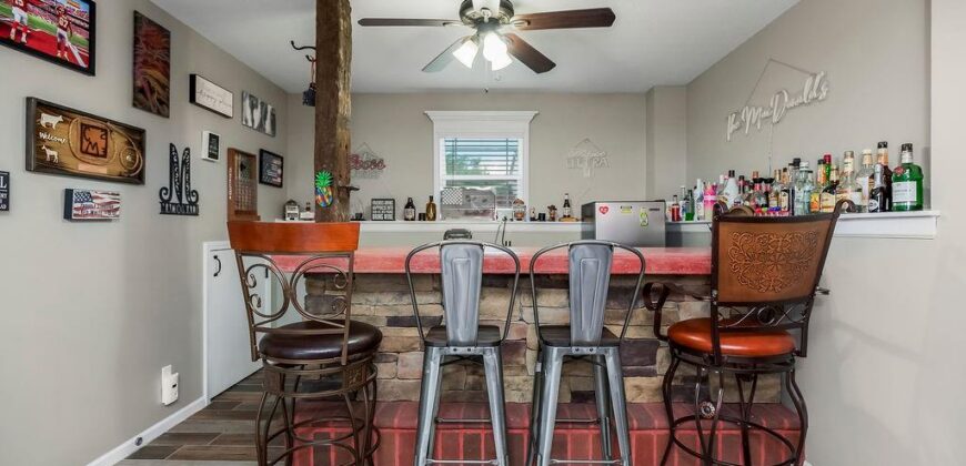 10915 N Skiles Court, Kansas City, MO 64157