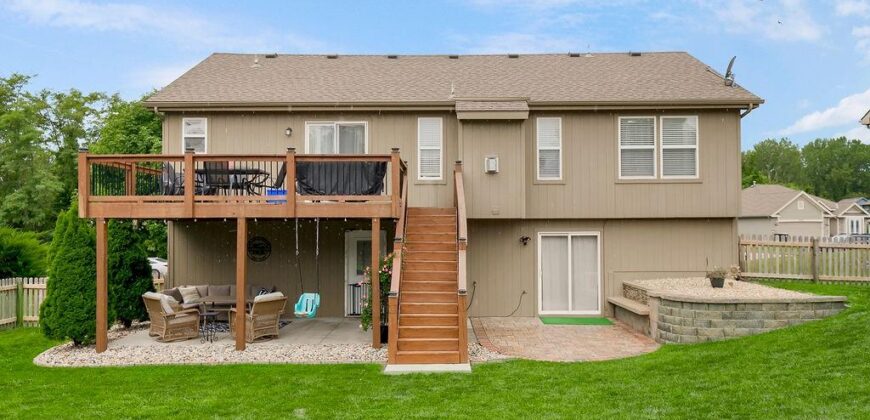 10915 N Skiles Court, Kansas City, MO 64157