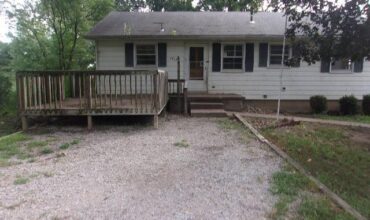 7923 Ee Highway, Liberty, MO 64068