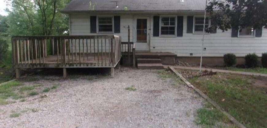 7923 Ee Highway, Liberty, MO 64068