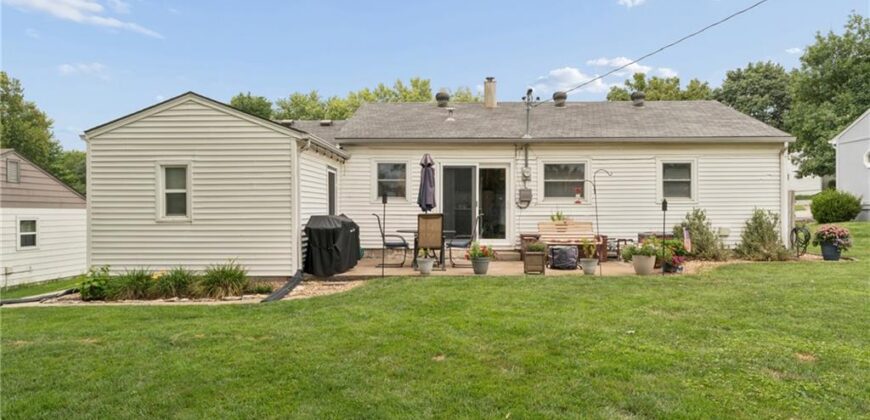 2403 59th Street, Gladstone, MO 64118