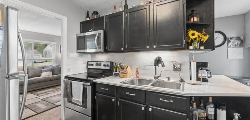 2403 59th Street, Gladstone, MO 64118