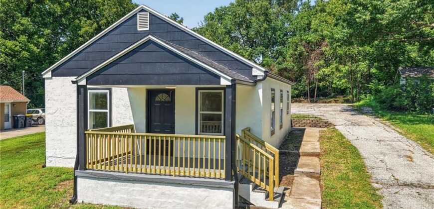 2904 NE Parvin Road, Kansas City, MO 64117