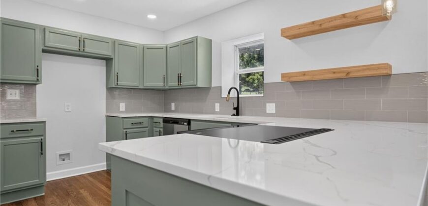 2904 NE Parvin Road, Kansas City, MO 64117