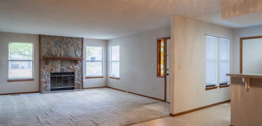 8316 N Virginia Avenue, Kansas City, MO 64118