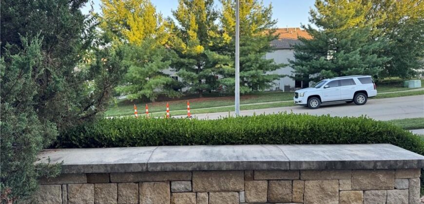 5402 N Fairmount Avenue, Kansas City, MO 64118