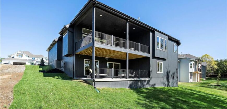 4921 NW 70th Terrace, Kansas City, MO 64151