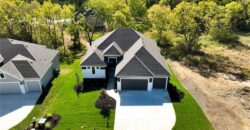 4921 NW 70th Terrace, Kansas City, MO 64151