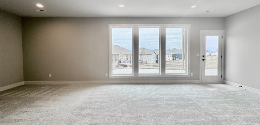 12935 N Champanel Way, Platte City, MO 64079