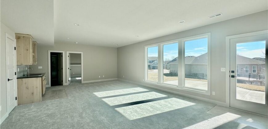 12935 N Champanel Way, Platte City, MO 64079
