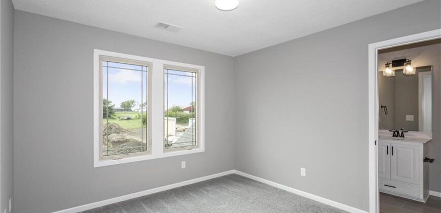 11031 N Bristol Avenue, Kansas City, MO 64156