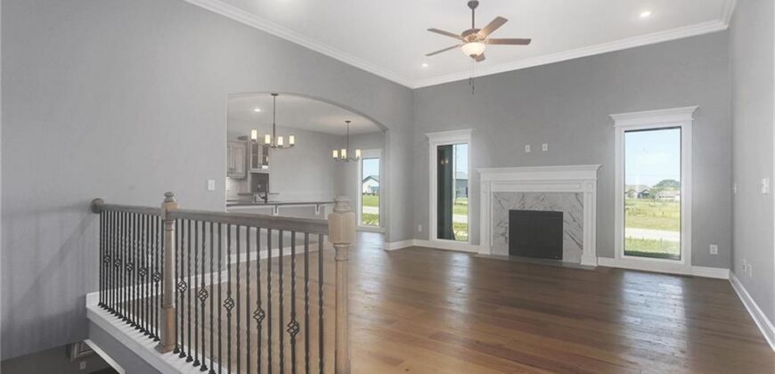 11457 N Auburndale Circle, Kansas City, MO 64157