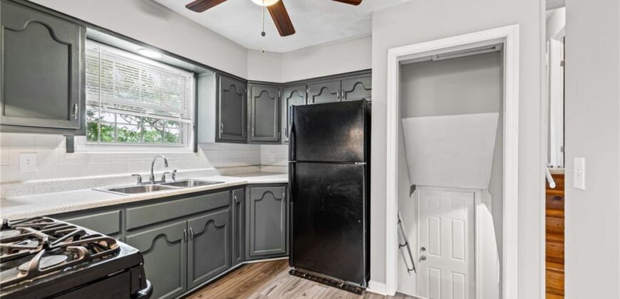 8212 NE 51st Street, Kansas City, MO 64119