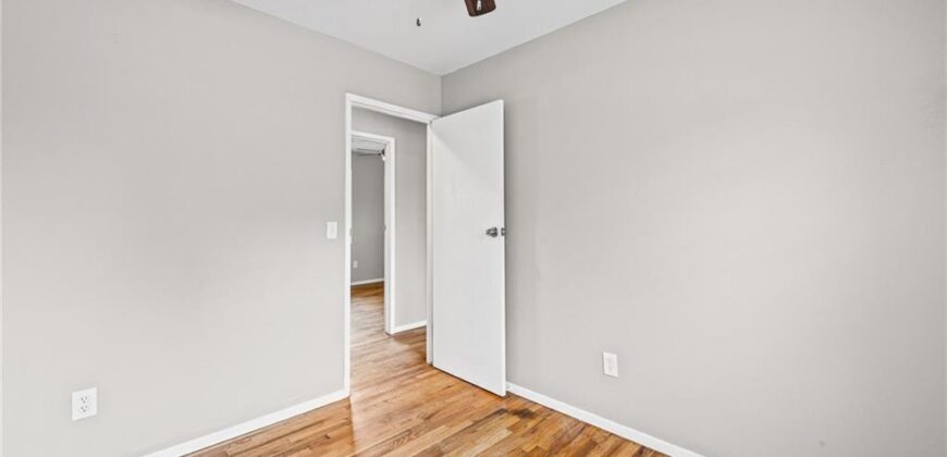 8212 NE 51st Street, Kansas City, MO 64119