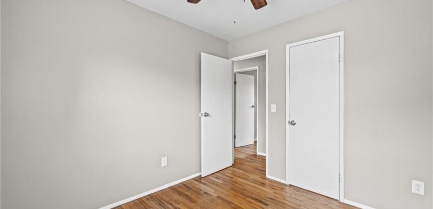 8212 NE 51st Street, Kansas City, MO 64119