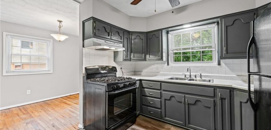 8212 NE 51st Street, Kansas City, MO 64119