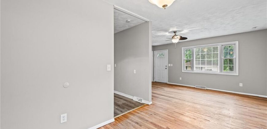 8212 NE 51st Street, Kansas City, MO 64119