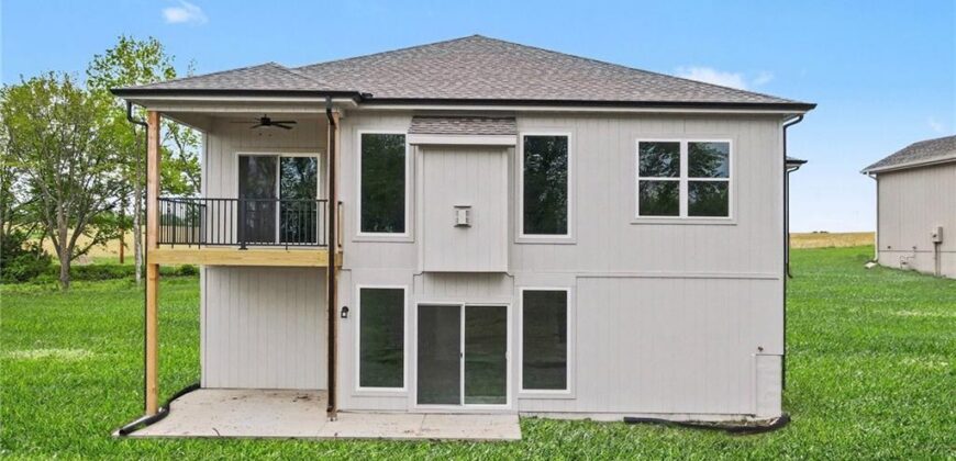 696 Salem Road, Lawson, MO 64062