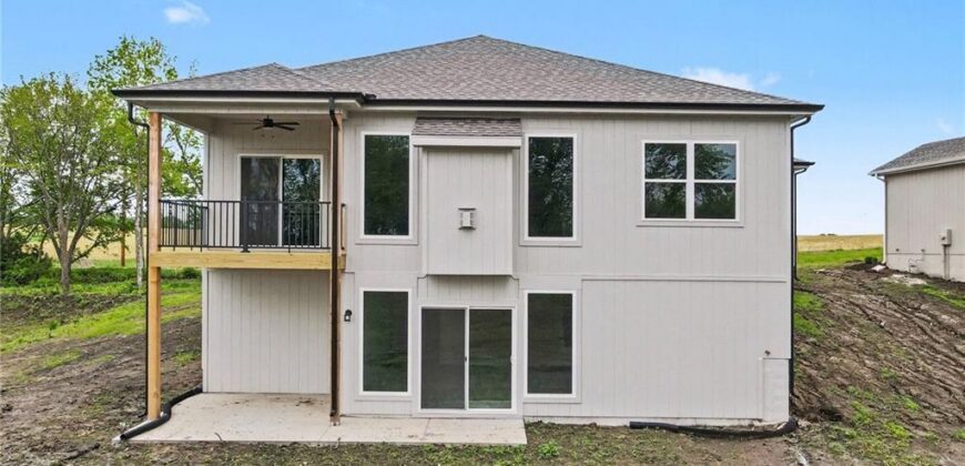 696 Salem Road, Lawson, MO 64062