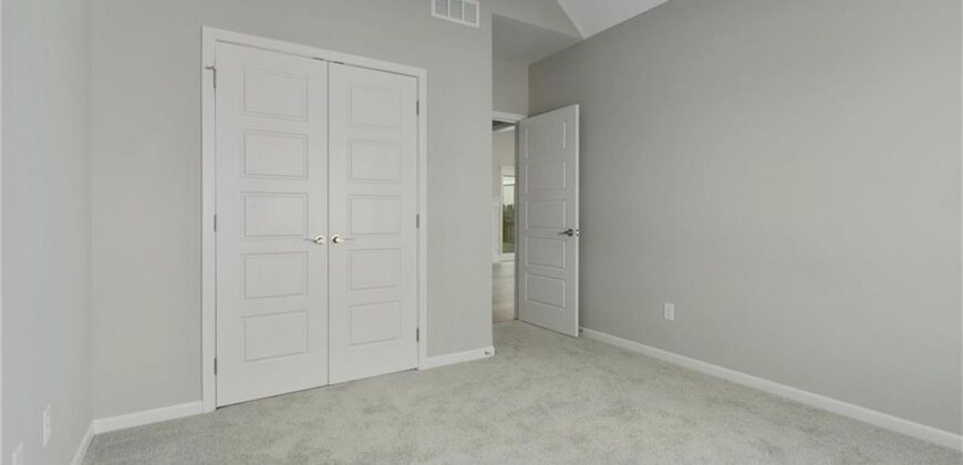 9014 N Monroe Avenue, Kansas City, MO 64156