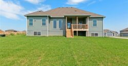9014 N Monroe Avenue, Kansas City, MO 64156