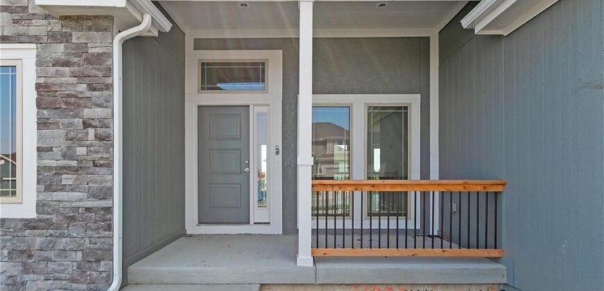 9014 N Monroe Avenue, Kansas City, MO 64156