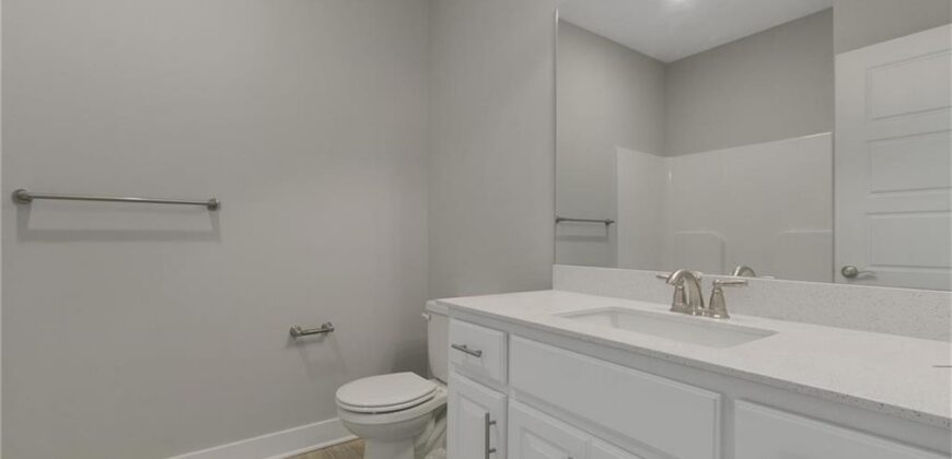 9014 N Monroe Avenue, Kansas City, MO 64156