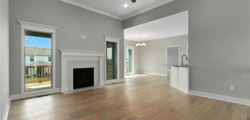9014 N Monroe Avenue, Kansas City, MO 64156