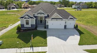 8734 N FARLEY Avenue, Kansas City, MO 64157
